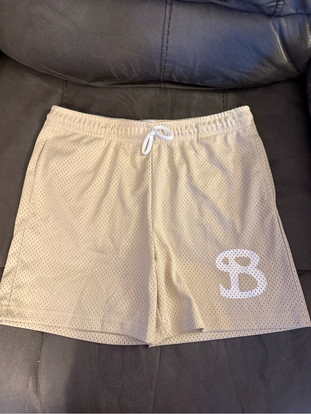 Mesh Drawstring Kid’s Shorts in Beige with White 'B' Accent